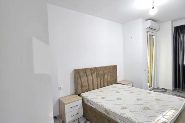 Shtepi me qera Apartament ne Tirane, 2+1, Mobilimi E mobiluar, Pagesa 500  Euro.