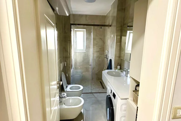 Casa in affitto 2+1 a Tirana - 1,200 Euro