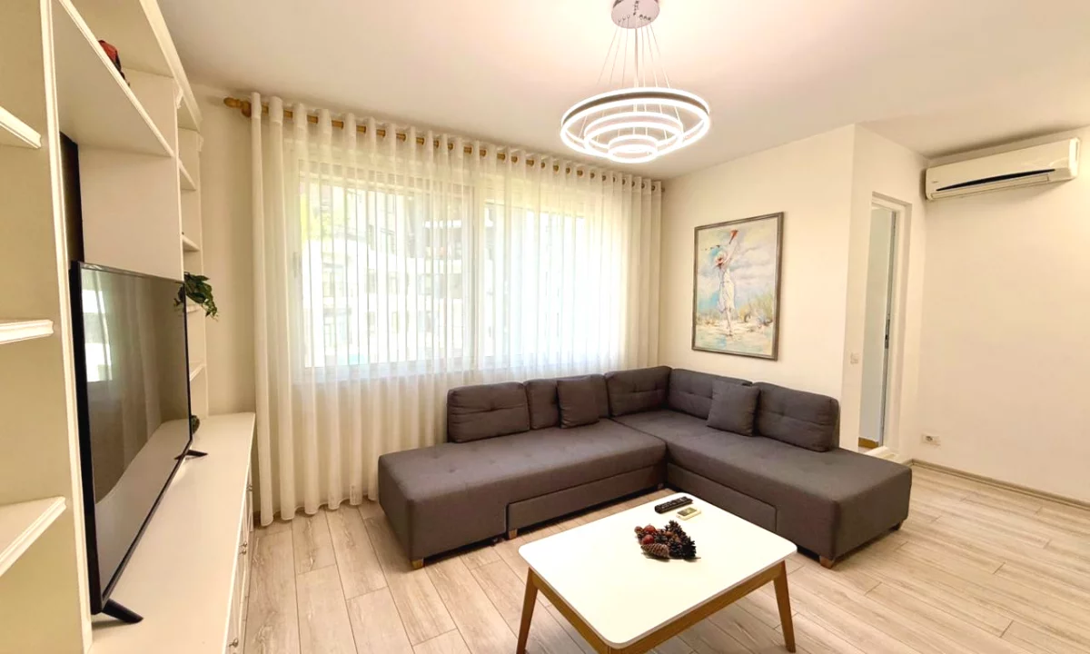 Shtepi me qera Apartament ne Tirane, 1+1, Mobilimi E mobiluar, Pagesa 800  Euro.