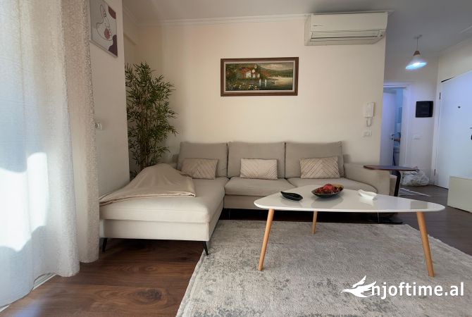 Shtepi me qera 1+1 ne Tirane - 750 Euro