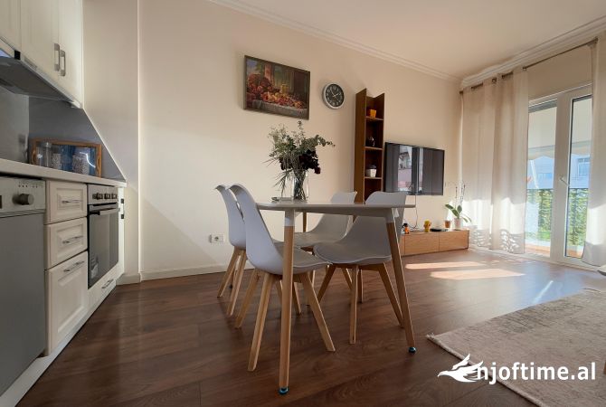 Shtepi me qera 1+1 ne Tirane - 750 Euro