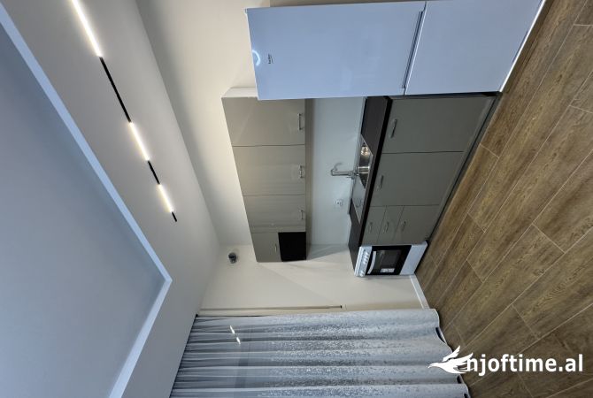 Shtepi me qera 2+1 ne Tirane - 60,000 Leke