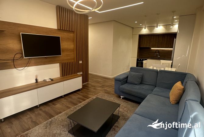 Shtepi me qera Apartament ne Tirane, 2+1, Mobilimi E mobiluar, Pagesa 650  Euro.