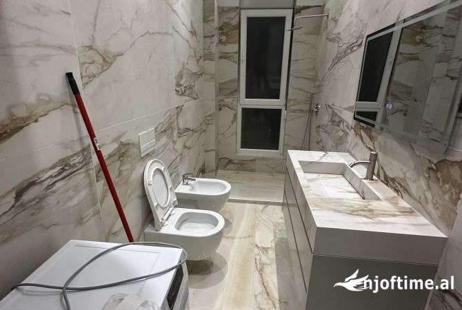 Shtepi me qera Apartament ne Tirane, 1+1, Mobilimi E mobiluar, Pagesa 500  Euro.