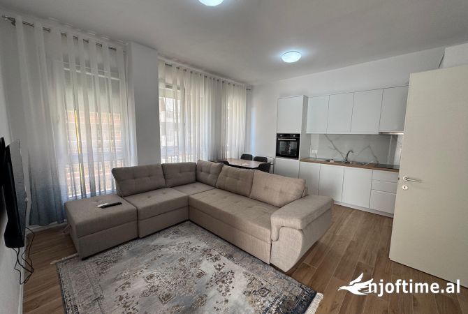 Shtepi me qera 2+1 ne Tirane - 550 Euro