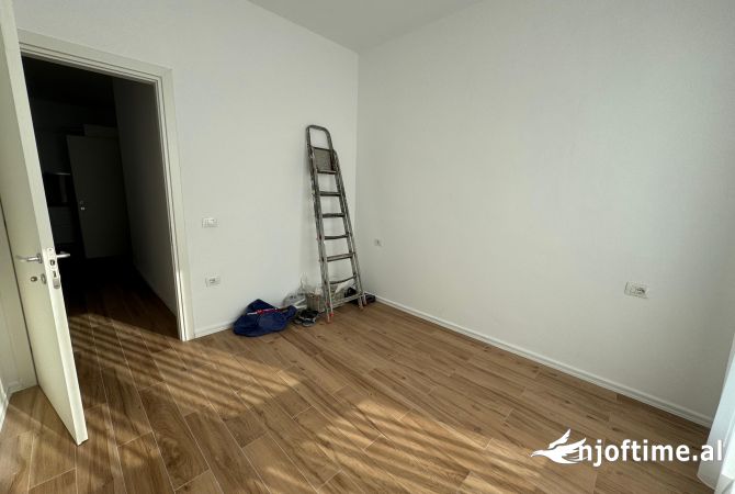Shtepi me qera Apartament ne Tirane, 2+1, Mobilimi E mobiluar, Pagesa 550  Euro.