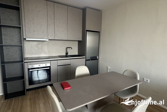 Shtepi me qera 2+1 ne Tirane - 550 Euro