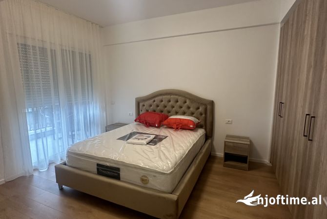 Shtepi me qera 1+1 ne Tirane - 450 Euro