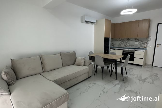 Shtepi me qera 1+1 ne Tirane - 450 Euro