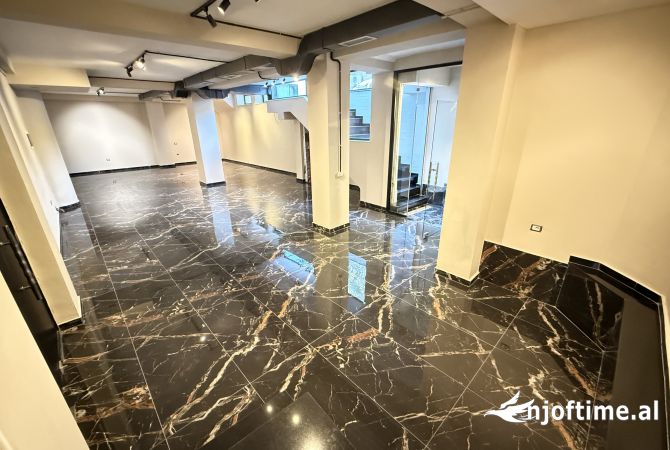 Ambient biznesi me qera 1+1 ne Tirane - 236,000 Euro