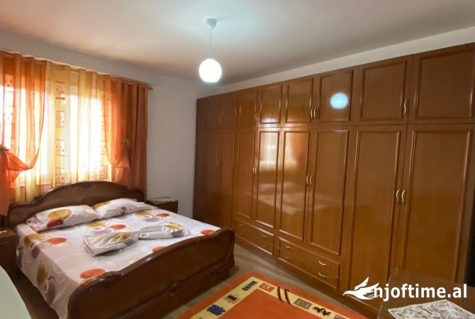 Shtepi ne shitje 2+1 ne Tirane - 130,000 Euro