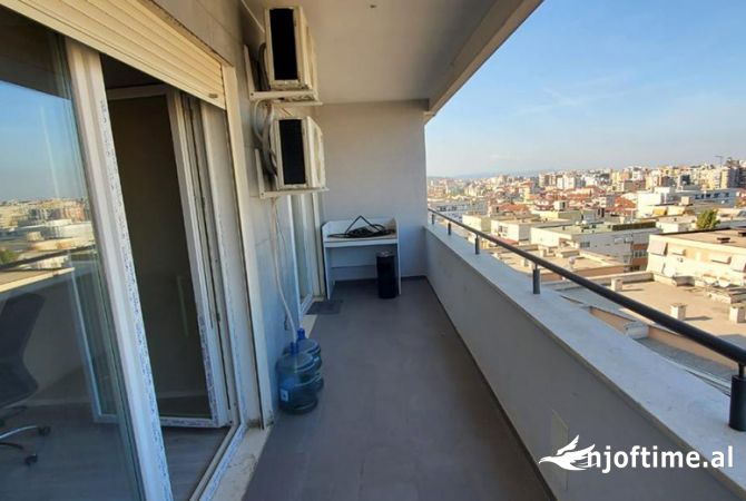 Ambient biznesi me qera 3+1 ne Tirane - 1,000 Euro