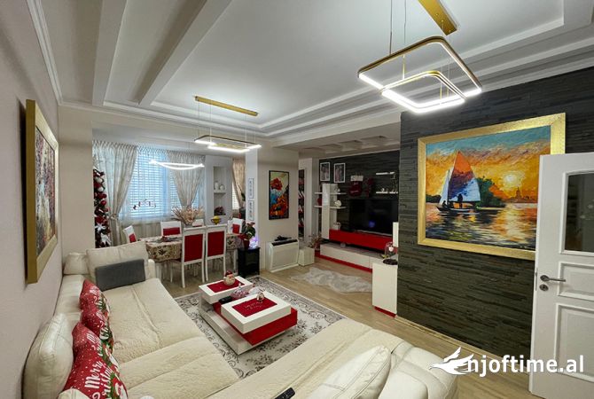 Shtepi ne shitje 2+1 ne Tirane - 250,000 Euro