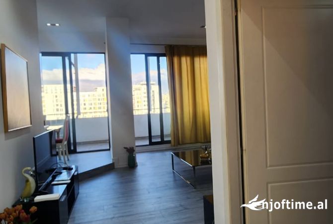 Shtepi me qera Apartament ne Tirane, 2+1, Mobilimi E mobiluar, Pagesa 900  Euro.