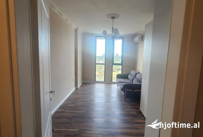 Shtepi ne shitje Apartament ne Tirane, 2+1, Mobilimi E mobiluar, Pagesa 283,000  Euro.