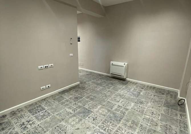 Ambient biznesi me qera 3+1 ne Tirane - 700 Euro
