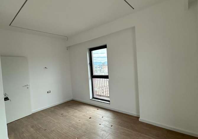 Ambient biznesi me qera 3+1 ne Tirane - 1,000 Euro