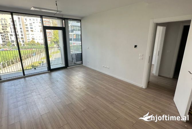 Ambient biznesi me qera 3+1 ne Tirane - 650 Euro