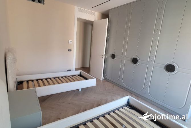 Shtepi me qera Apartament ne Tirane, 2+1, Mobilimi E mobiluar, Pagesa 1,500  Euro.