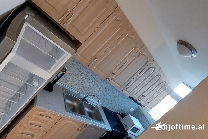 Shtepi me qera Apartament ne Tirane, 2+1, Mobilimi E mobiluar, Pagesa 600  Euro.