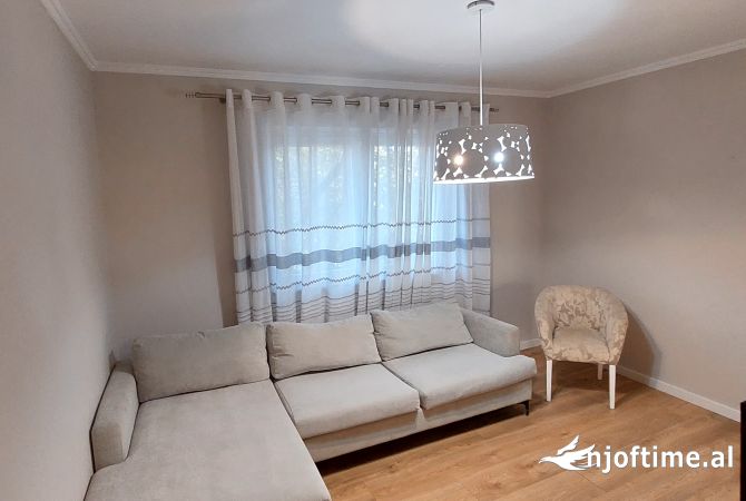 Shtepi me qera 2+1 ne Tirane - 600 Euro