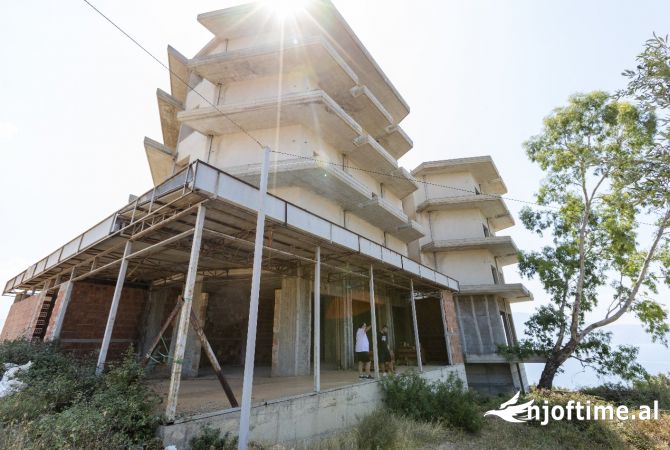 Business Property in Sale 5+1 in Vlora - 2,500 Euro