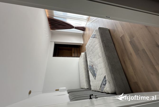 Shtepi me qera Vila Luksoze ne Tirane, 3+1, Mobilimi E mobiluar, Pagesa 3,000  Euro.