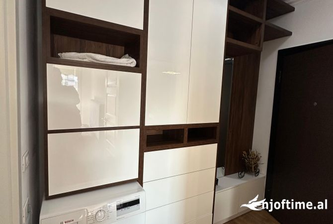 Shtepi ne shitje Apartament ne Tirane, 1+1, Mobilimi E mobiluar, Pagesa 115,000  Euro.
