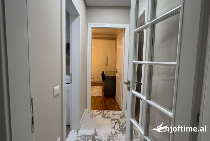 Shtepi me qera Apartament ne Tirane, 2+1, Mobilimi E mobiluar, Pagesa 1,200  Euro.