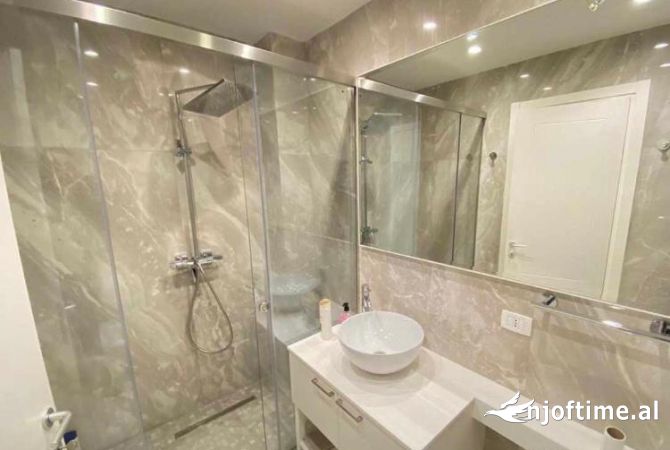 Shtepi me qera Apartament ne Tirane, 2+1, Mobilimi E mobiluar, Pagesa 1,250  Euro.