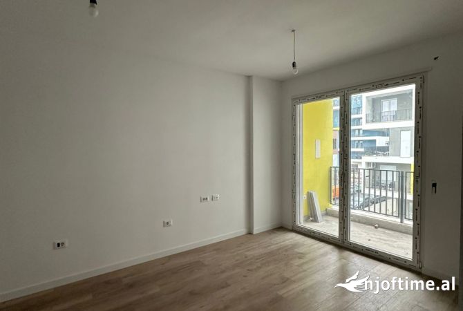Shtepi ne shitje Apartament ne Tirane, 1+1, Mobilimi Bosh, pa mobiluar, Pagesa 62,000  Euro.