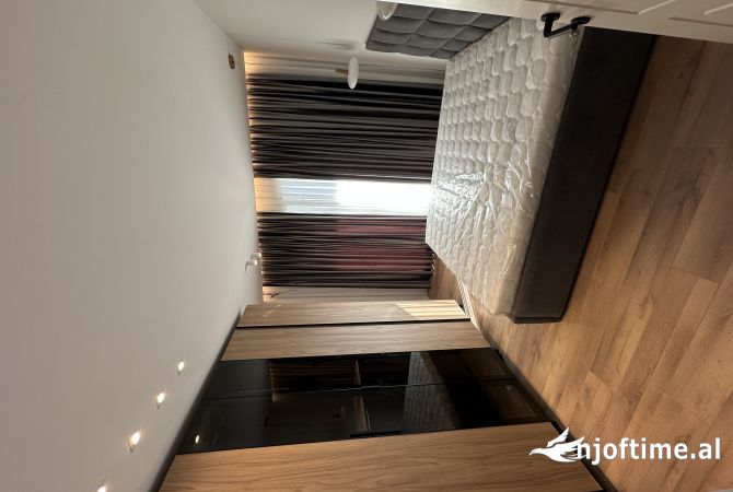 Shtepi me qera 3+1 ne Tirane - 3,000 Euro