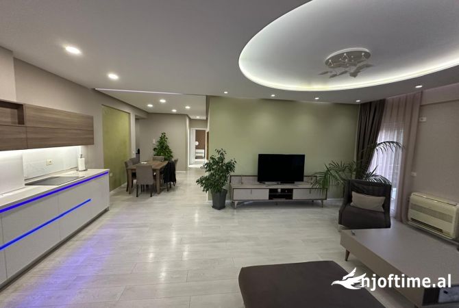 Shtepi me qera 3+1 ne Tirane - 1,100 Euro