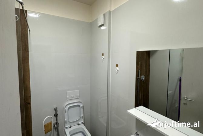 Shtepi me qera 1+1 ne Tirane - 750 Euro