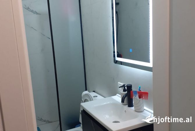 Shtepi ne shitje Apartament ne Durres, Garsoniere, Mobilimi E mobiluar, Pagesa 75,440  Euro.