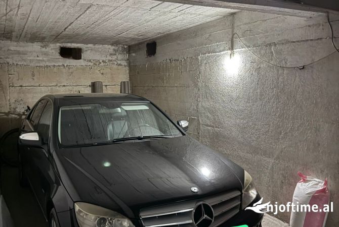 Ambient biznesi ne shitje 4+1 ne Tirane - 30,000 Euro