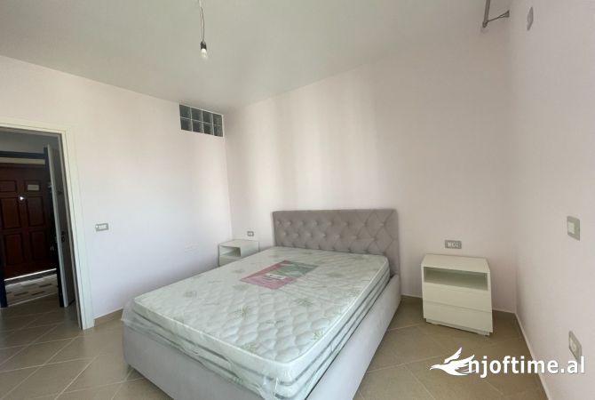 Shtepi ne shitje Apartament ne Vlore, 2+1, Mobilimi E mobiluar, Pagesa 146,850  Euro.
