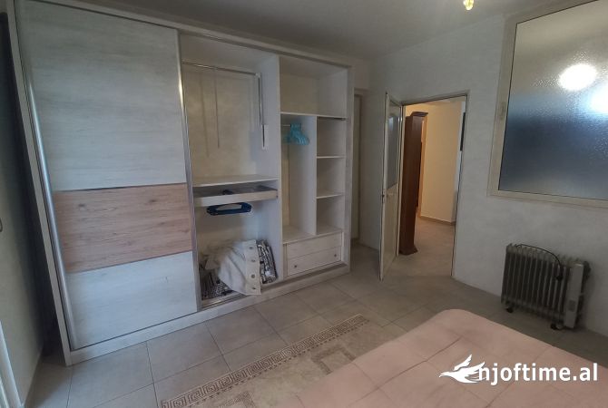 Shtepi ne shitje Apartament ne Tirane, 1+1, Mobilimi E mobiluar, Pagesa 105,000  Euro.