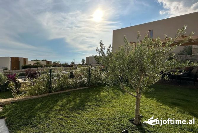 Shtepi ne shitje 2+1 ne Himare - 800,000 Euro