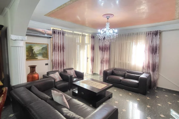 APARTAMENT 3+1 PER QERA TEK KOMUNA E PARISIT