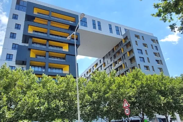 Ambient biznesi ne shitje 1+1 ne Tirane - 140,000 Euro