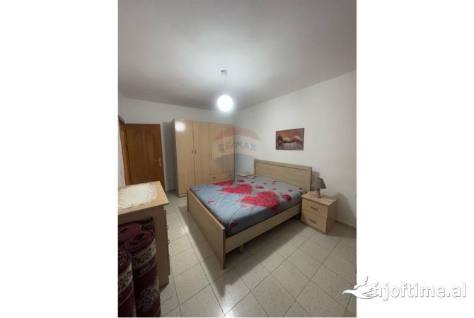 Shtepi me qera 1+1 ne Tirane - 400 Euro