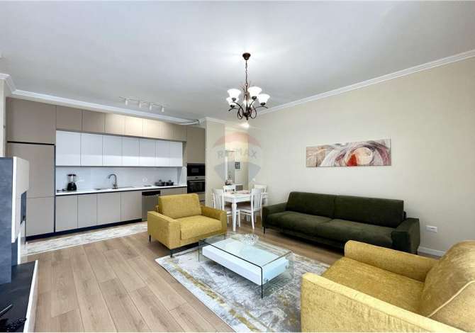 Shtepi me qera 2+1 ne Tirane - 1,200 Euro