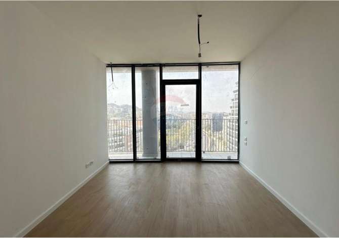 Ambient biznesi me qera 3+1 ne Tirane - 1,400 Euro