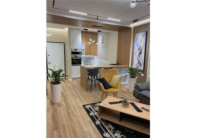 Shtepi me qera 1+1 ne Tirane - 800 Euro