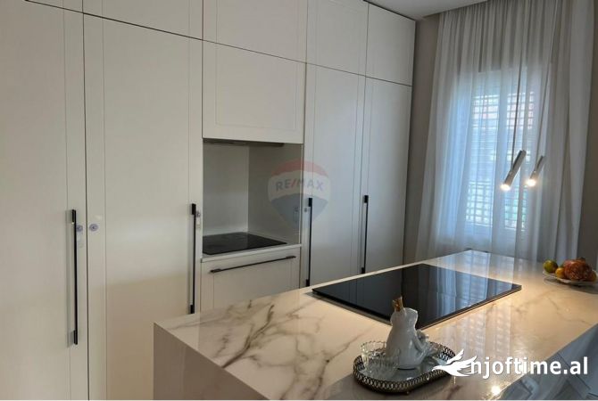 Shtepi ne shitje 2+1 ne Tirane - 280,000 Euro
