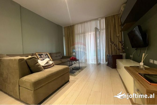 Shtepi me qera 2+1 ne Tirane - 750 Euro
