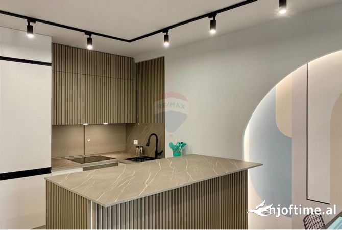 Shtepi ne shitje 2+1 ne Tirane - 275,000 Euro