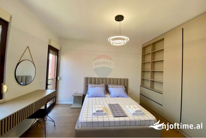 Shtepi ne shitje Apartament ne Tirane, 2+1, Mobilimi E mobiluar, Pagesa 275,000  Euro.