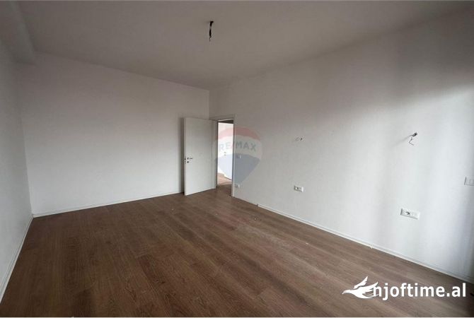 Shtepi ne shitje 3+1 ne Tirane - 475,000 Euro